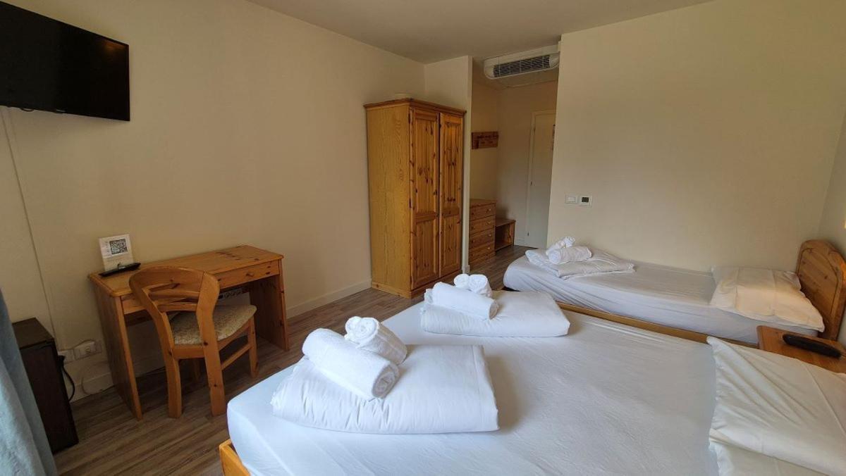 Hotel Saisera Валбруна Екстериор снимка